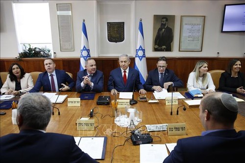 Netanyahu exhorte ses alliés à ne pas faire tomber la coalition au pouvoir  - ảnh 1