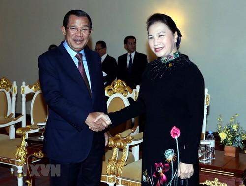 Promouvoir la relation d’amitié traditionnelle Vietnam – Cambodge - ảnh 1