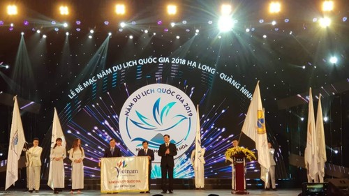 Clôture de l’année nationale du tourisme Ha Long – Quang Ninh 2018 - ảnh 1