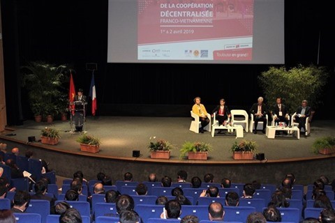 La France et le Vietnam conscients du rôle pionnier de la coopération décentralisée - ảnh 2