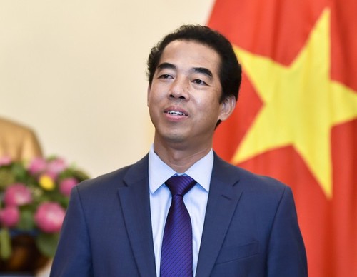 Tô Anh Dung : la récente tournée du Premier ministre Nguyên Xuân Phuc a été un succès - ảnh 1