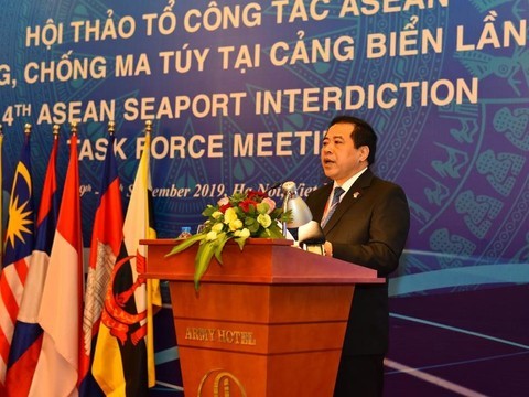 ASEAN : réunion sur la lutte contre le narcotrafic dans les ports maritimes - ảnh 2