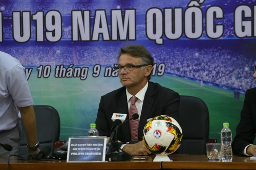 Football : Philippe Trousier devient sélectionneur de l’équipe vietnamienne des moins de 19 ans - ảnh 1