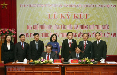 Signature d’une convention de coopération entre le FPV et le Bureau présidentiel - ảnh 1