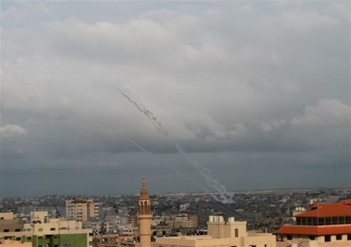 Gaza: Israël frappe des positions du Hamas après un tir de roquette - ảnh 1