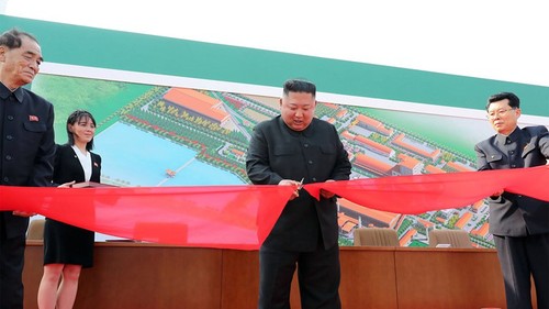 Kim Jong-un n'a pas subi d'opération chirurgicale, assure Séoul - ảnh 1