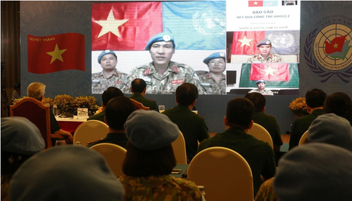 Visioconférence avec les missions vietnamiennes de maintien de la paix de l’ONU - ảnh 1
