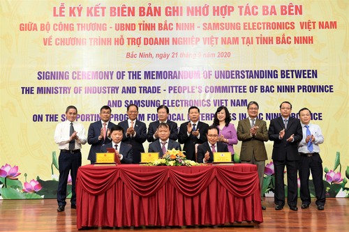 Le gouvernement officialise un programme de soutien aux entreprises à Bac Ninh - ảnh 1