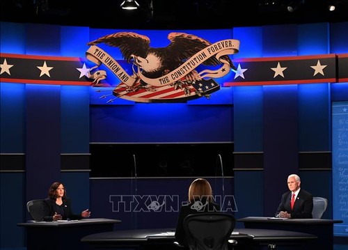 Présidentielle américaine: débat entre Kamala Harris et Mike Pence - ảnh 1