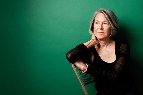 Le prix Nobel de littérature est décerné à la poétesse américaine Louise Glück - ảnh 1