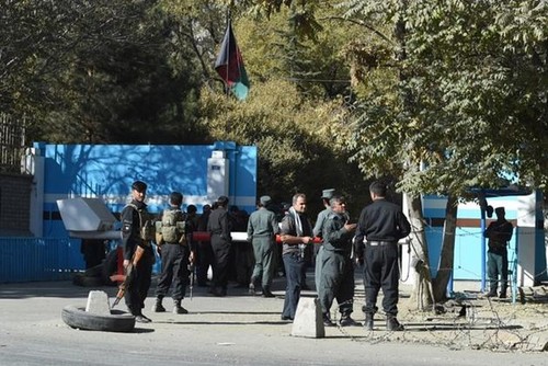 Afghanistan : l’université de Kaboul visée par une attaque, 22 morts - ảnh 1