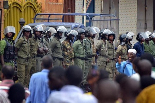 Guinée: Les forces spéciales revendiquent la prise de pouvoir et l'arrestation du président Alpha Condé - ảnh 1