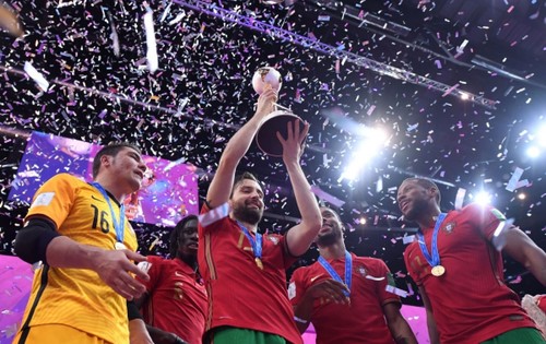 Futsal: le Portugal sacré champion du monde pour la première fois - ảnh 1