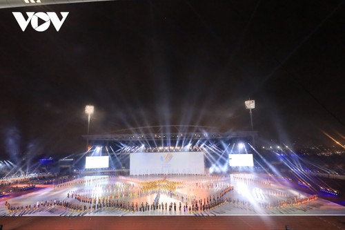 Ouverture officielle des 31e Jeux d’Asie du Sud-Est - ảnh 1