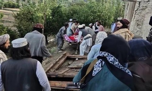 Afghanistan: un séisme dans une zone isolée du sud-est fait plus de 1.000 morts - ảnh 1