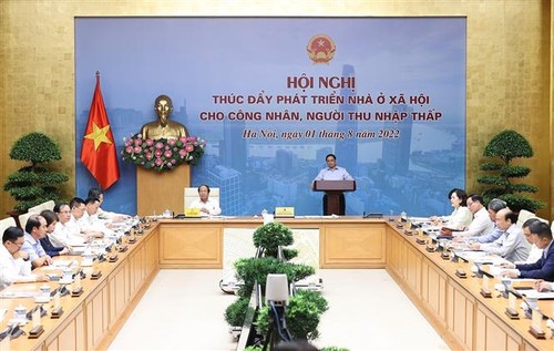 Pham Minh Chinh demande d’accélérer la construction des logements sociaux - ảnh 1