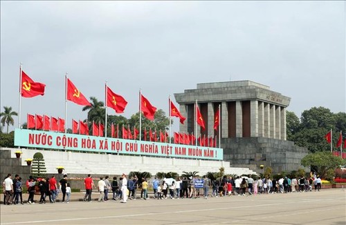 Le mausolée du Président Hô Chi Minh rouvrira le 16 août - ảnh 1