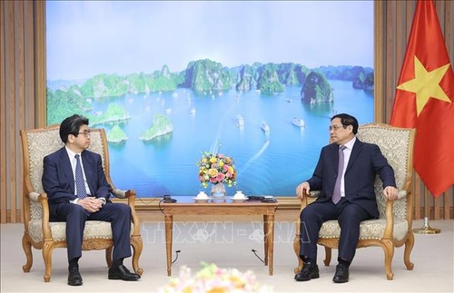 Pham Minh Chinh reçoit le gouverneur de JBIC - ảnh 1