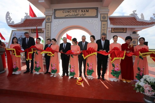 Inauguration d’un ouvrage symbolisant les relations Vietnam-Maroc - ảnh 1
