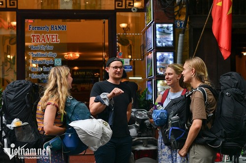Tourisme: les visiteurs étrangers reviennent massivement au Vietnam - ảnh 1