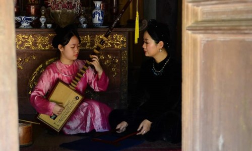Pham Thi Huê, la passerelle entre le ca trù et la jeunesse - ảnh 4