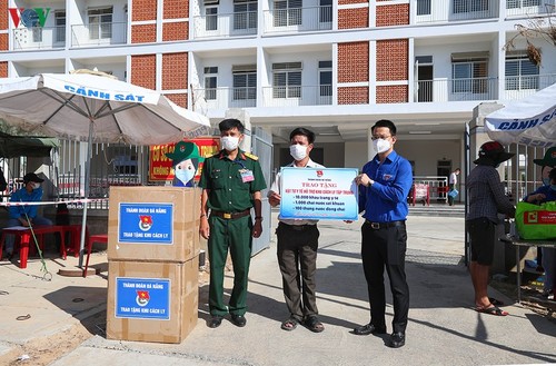 CLB xe bán tải Đà Nẵng hỗ trợ nhu yếu phẩm chống dịch Covid-19 - ảnh 1