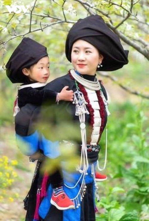 Nét riêng trong bộ trang phục truyền thống của người Dao Khâu Sìn Hồ - ảnh 12