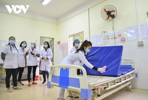 Cận cảnh bệnh viện dã chiến hoàn thành “thần tốc” xuyên đêm tại Điện Biên - ảnh 3
