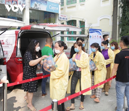 Giải cứu cam sành, phát miễn phí cho bệnh nhân tại Hà Nội - ảnh 11