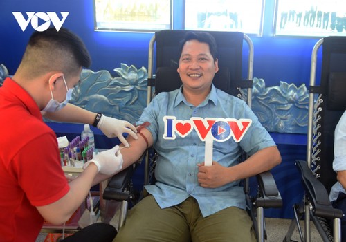 VOV tổ chức chương trình hiến máu tình nguyện, lan tỏa yêu thương  - ảnh 17