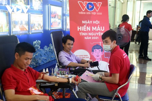 VOV tổ chức chương trình hiến máu tình nguyện, lan tỏa yêu thương  - ảnh 16