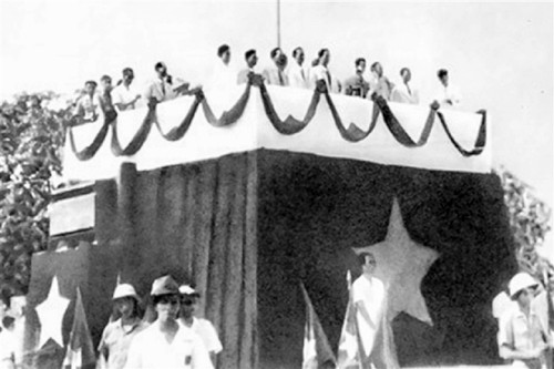 Ngày 2/9/1945 là ngày lịch sử đáng nhớ của đất nước Việt Nam. Đó là ngày Quốc khánh, ngày mà người dân Việt Nam đã giành được độc lập cho đất nước. Hãy tìm hiểu về lịch sử đó một cách sâu sắc để hiểu biết thêm về quá trình đấu tranh giành độc lập của quê hương.