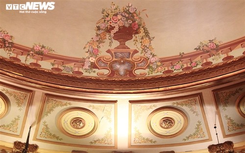 Chiêm ngưỡng kiến trúc độc đáo Nhà hát lớn Hải Phòng hơn 120 tuổi - ảnh 14