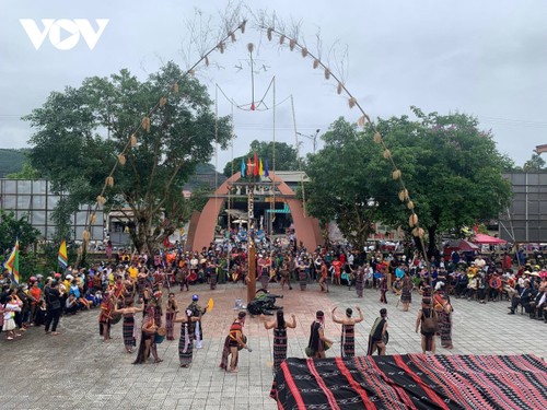 Đặc sắc "Ngày hội Văn hóa, Thể thao và Du lịch các dân tộc miền núi” tỉnh Thừa Thiên Huế - ảnh 7