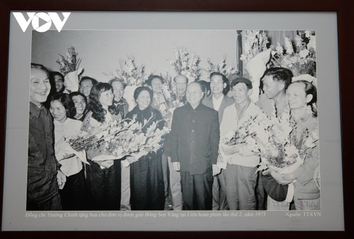 Khai mạc triển lãm ảnh kỷ niệm 80 năm Đề cương về văn hoá Việt Nam - ảnh 8