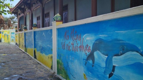 Sống động bích họa tại làng Nhơn Lý, thành phố Quy Nhơn, tỉnh Bình Định - ảnh 10