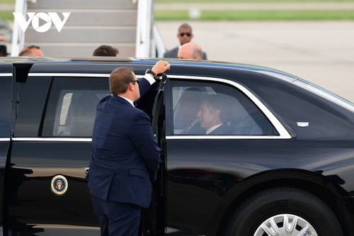 Tổng thống Joe Biden đến sân bay Nội Bài, bắt đầu chuyến thăm cấp Nhà nước Việt Nam - ảnh 7
