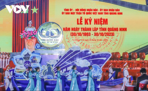 Màn nghệ thuật hùng tráng kỷ niệm 60 năm thành lập tỉnh Quảng Ninh - ảnh 3