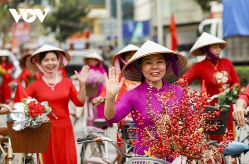 Đông đảo người dân Điện Biên hưởng ứng “Tuần lễ áo dài” năm 2024 - ảnh 3