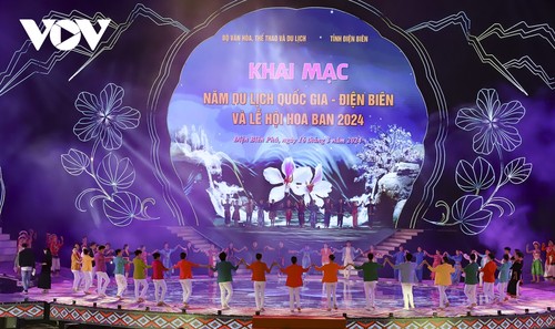 Mãn nhãn với Lễ khai mạc Năm du lịch Quốc gia - Điện Biên và Lễ hội hoa Ban 2024 - ảnh 10
