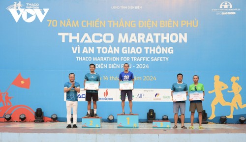 Hơn 2000 người tham gia giải chạy Marathon – Điện Biên Phủ 2024 - ảnh 17