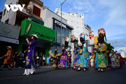 Rộn ràng lễ hội đường phố “Sắc màu văn hoá” - ảnh 3