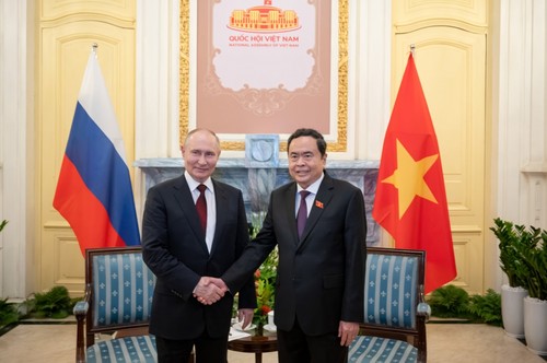 Toàn cảnh chuyến thăm Việt Nam của Tổng thống Nga Vladimir Putin - ảnh 11