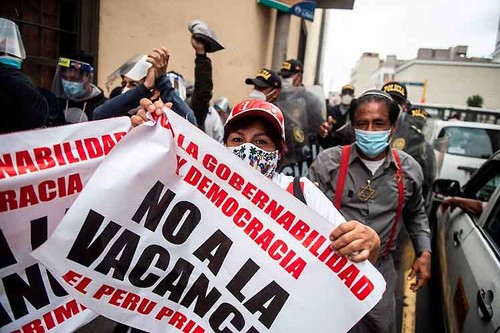 El expresidente peruano Martín Vizcarra cuestiona la legalidad del Gobierno interino - ảnh 1