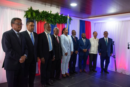 ハイチ暫定評議会、新しい暫定首相を指名 - ảnh 1