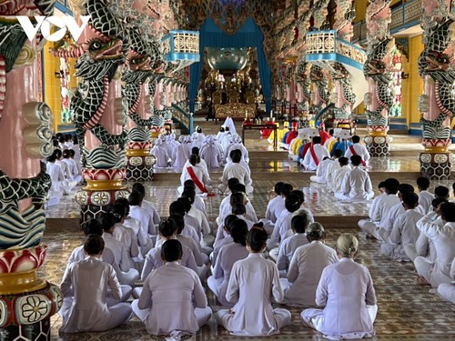 ベトナムの宗教活動の実状 歪曲できない - ảnh 1
