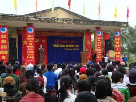 越南各地举行纪念胡志明共青团成立81周年活动 - ảnh 1