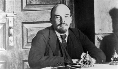 俄史学家高度评价列宁的历史地位及其著作 - ảnh 1