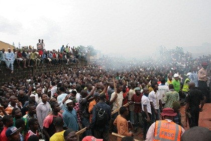 尼日利亚一架客机坠毁，150多人遇难 - ảnh 1