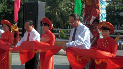越南已故部长会议主席范雄纪念区获颁国家级文化历史遗迹证书 - ảnh 1